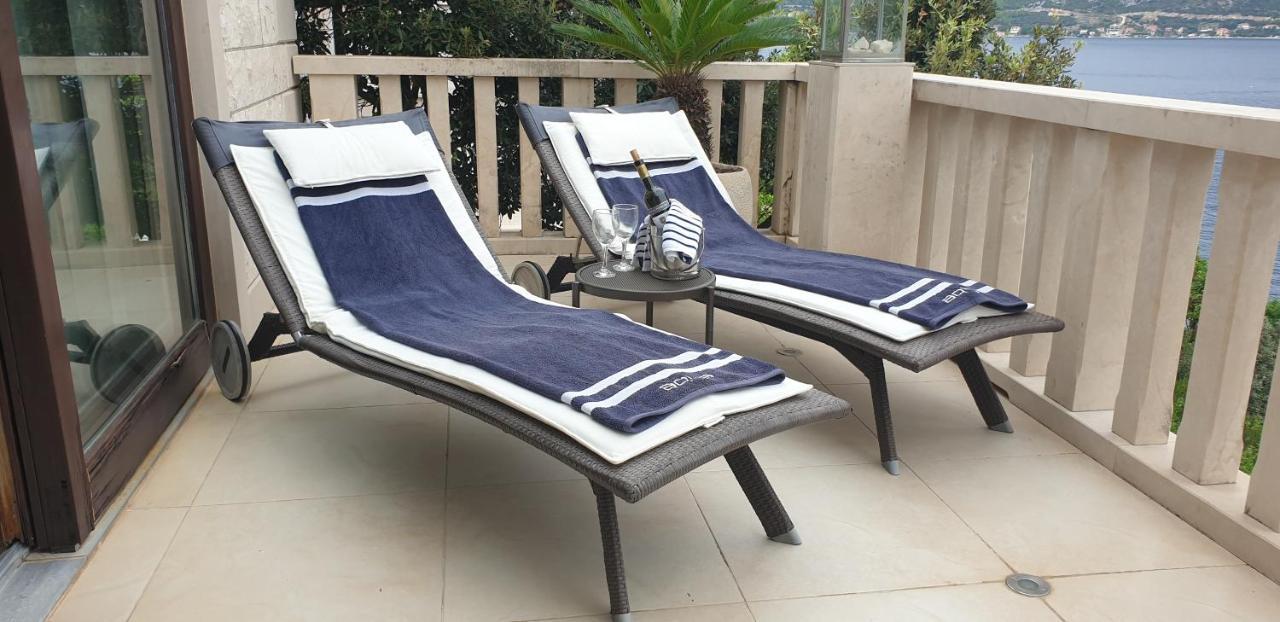 Villa Jade Apartments Front Row Sea View - Walk To Korcula Old Town Medvinjak Екстериор снимка