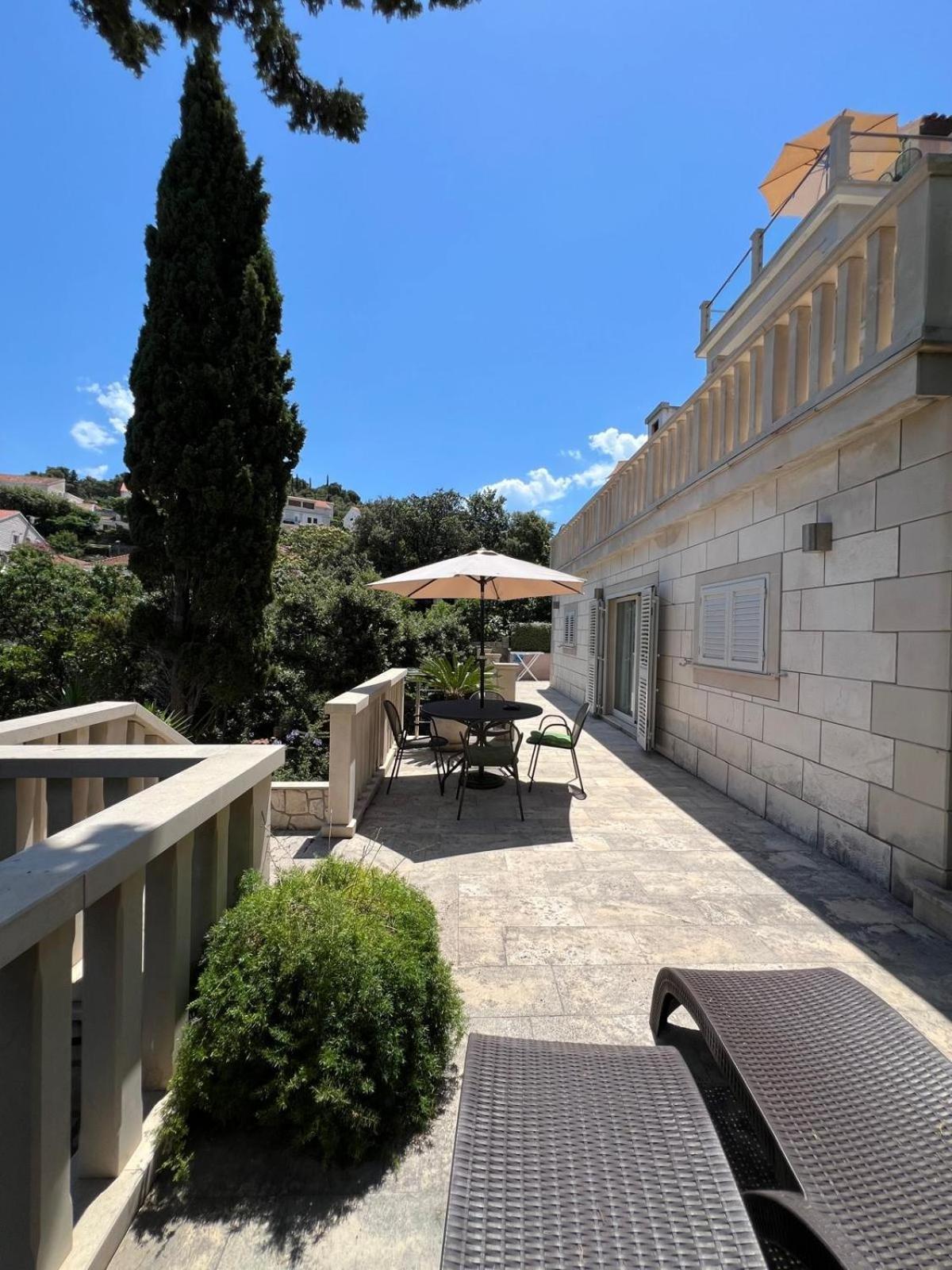 Villa Jade Apartments Front Row Sea View - Walk To Korcula Old Town Medvinjak Екстериор снимка