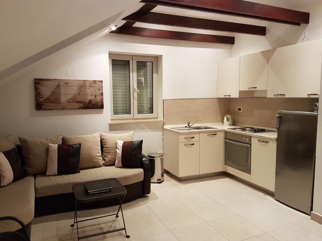 Villa Jade Apartments Front Row Sea View - Walk To Korcula Old Town Medvinjak Екстериор снимка