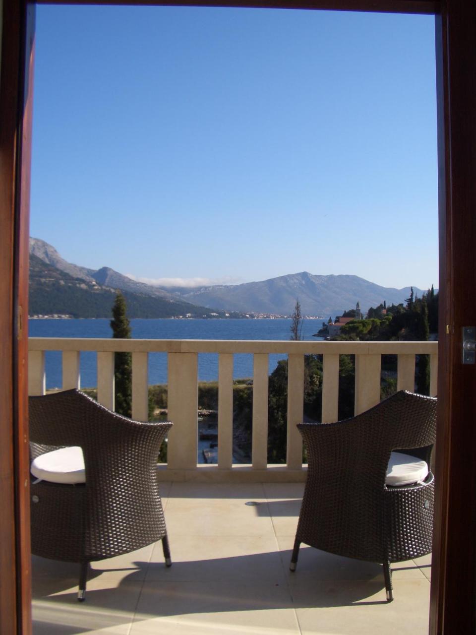Villa Jade Apartments Front Row Sea View - Walk To Korcula Old Town Medvinjak Екстериор снимка