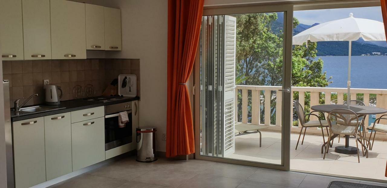 Villa Jade Apartments Front Row Sea View - Walk To Korcula Old Town Medvinjak Екстериор снимка